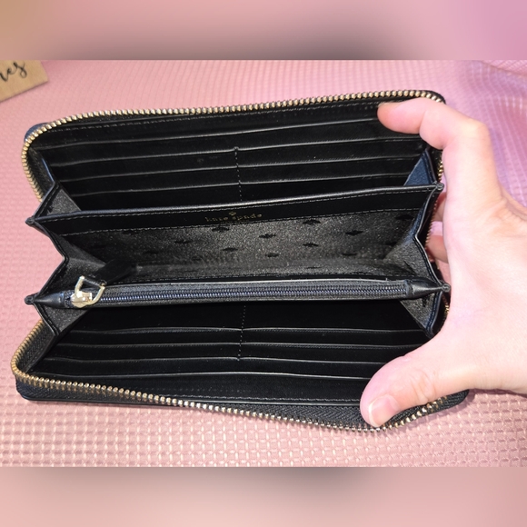 EUC Kate Spade Chelsea Large Continental Wallet - Picture 10 of 10